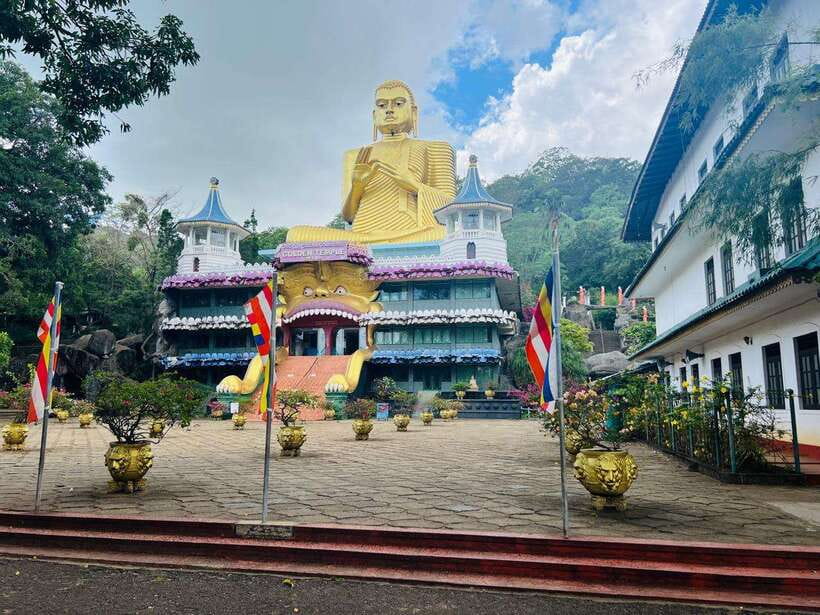 From Kandy: Sigiriya Day Tour with Elephant Safari(group) - Key points to know before booking