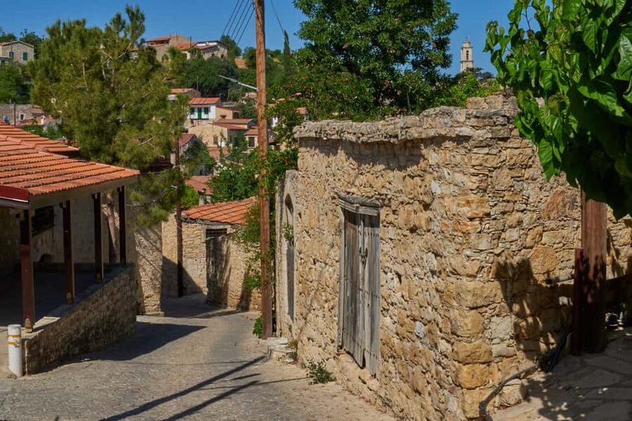 From Larnaca: Grand Tour Jeep Safari - Wine tasting in the Troodos region