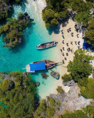 Safari Blue Snorkeling Tour with Lunch