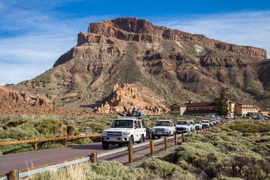 From Playa de las Américas: Full-Day Teide Jeep Safari - The guides make the difference