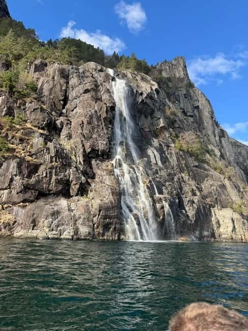 From Stavanger: Lysefjorden & Pulpit Rock Safari by RIB - The goat farm finish