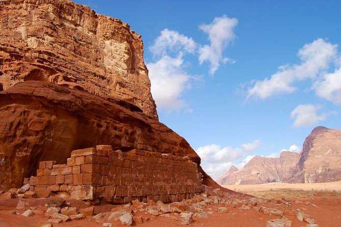 Full-Day Jeep Safari "Wadi Rum Highlights!" w/ Bedouin Lunch - Adding a 30-Minute or One-Hour Camel Ride