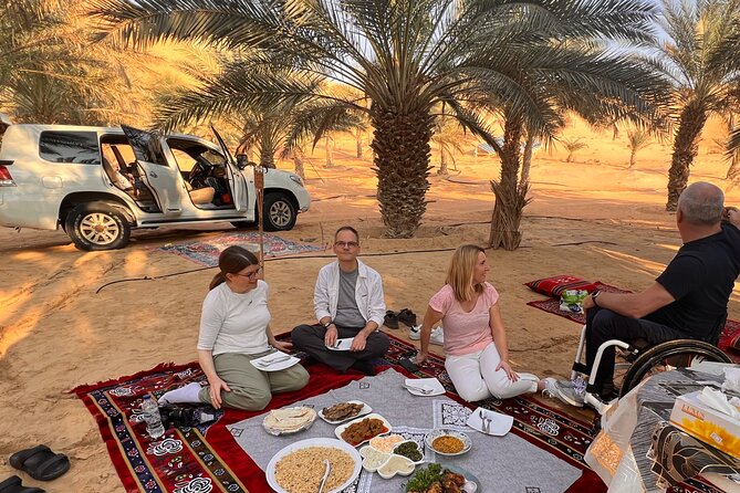 Full Day Liwa Desert Sunset Safari Tour with Lunch at Oasis - Private touring and guide quality