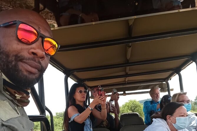Full Day Ultimate Pilanesberg National Park Safari from Johannesburg or Pretoria - Lunch Beside a Pilanesberg Waterhole