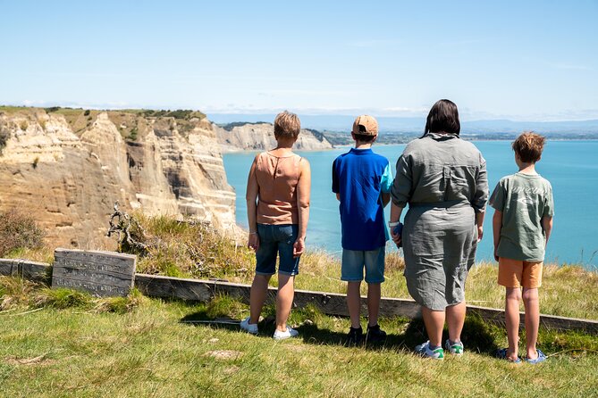 Gannet Safaris Overland tour to Cape Kidnappers Gannet Colony - Who will enjoy this safari most?