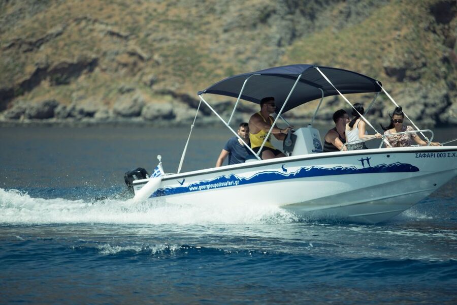 Georgioupolis: Rent a Boat Safari Sea Tour - Swimming and snorkeling at Omprogialos Bay