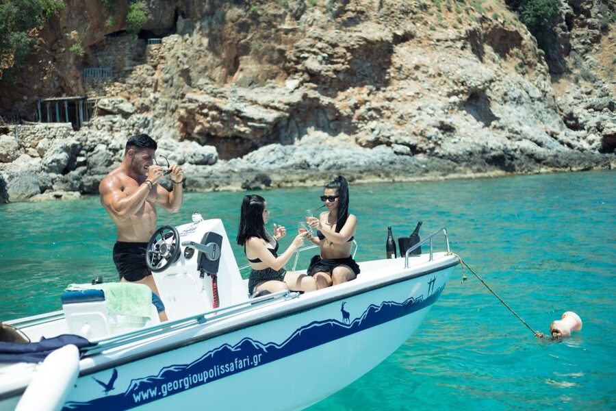 Georgioupolis: Rent a Boat Safari Sea Tour - Who will enjoy this most?