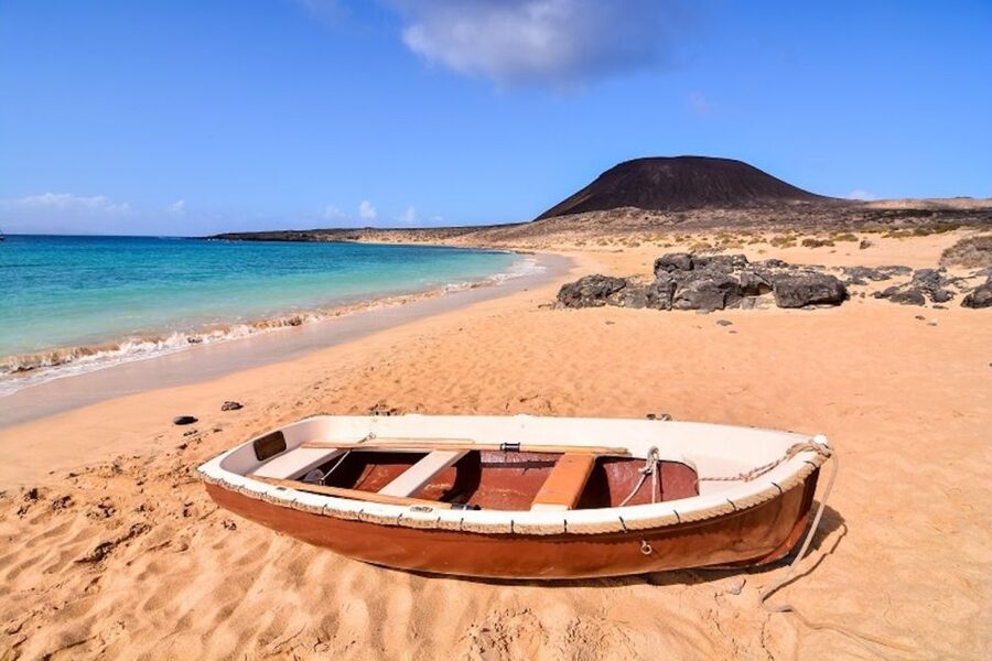 Graciosa Island: Jeep Safari Playa De las Conchas - Should you book the Graciosa Jeep Safari?