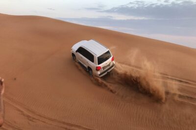 Half-Day Evening Desert Safari in Dubai with BBQ Dinner