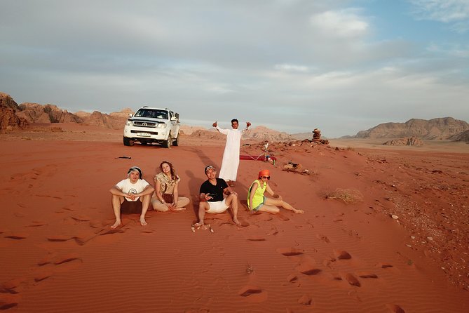 Half-Day Jeep Safari "Wadi Rum Highlights!" w/ Professional Bedouin Guide - Tea with a Bedouin guide