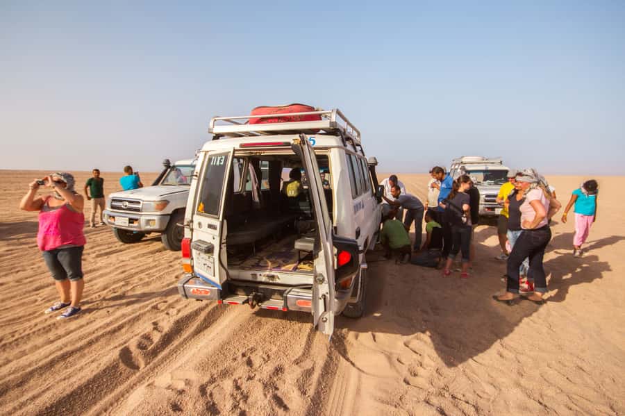 Hurghada: 6-Hour Jeep Desert Safari, Dinner, and Show - What the $34 price really buys