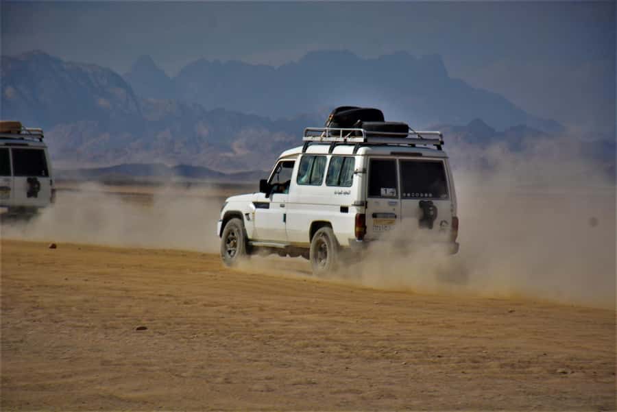 Hurghada: Jeep Safari with Camel Ride, Dinner and Show - Meeting the Bedouin village