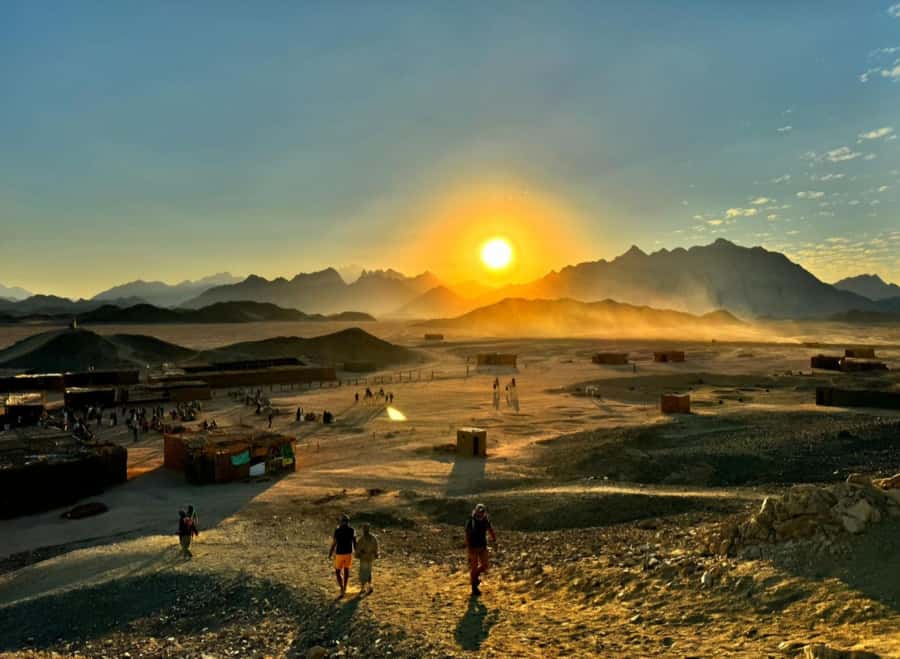 Hurghada: Safari Jeep & Camel Ride with BBQ Dinner & Show - BBQ dinner under the desert sky