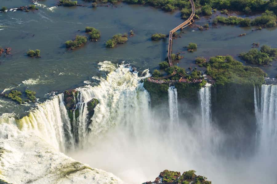 Iguassu Falls: Guided Tour & Macuco Safari on Pontoon Boats - Key points at a glance