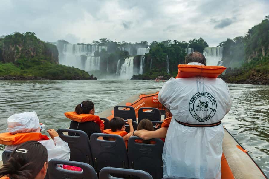 Iguassu Falls: Guided Tour & Macuco Safari on Pontoon Boats - Who will enjoy this six-hour outing?