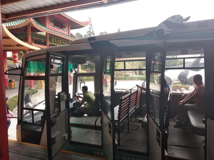 Jakarta : Taman Safari, Panda Palace, and Waterfall - Is $123 a fair price?