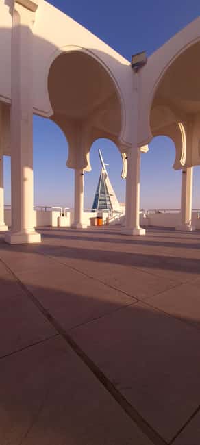 Jeddah: City tour include old Jeddah OR Safari - Starting at the Jeddah Corniche