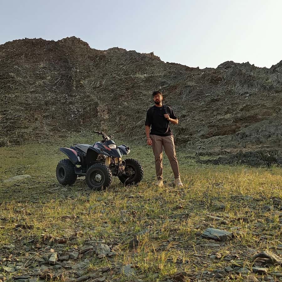 Jeddah Desert Safari: Quad Biking, Camel Farm & Sunset Views - Tea closes the outing before the drive back