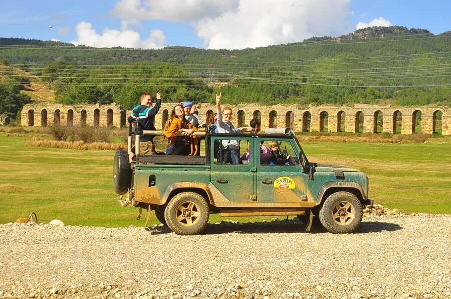 Jeep Safari-Lunch-Boat-Canyon-Waterfall-Foam,Water Party - Lunch beside Green Lake