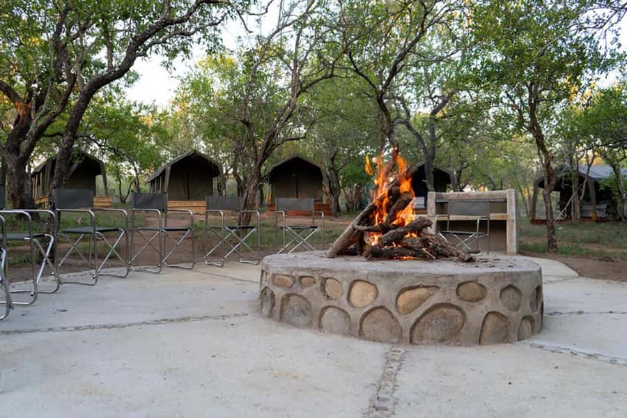 Johannesburg: 3-Day Kruger Budget Glamping Safari - What glamping means here