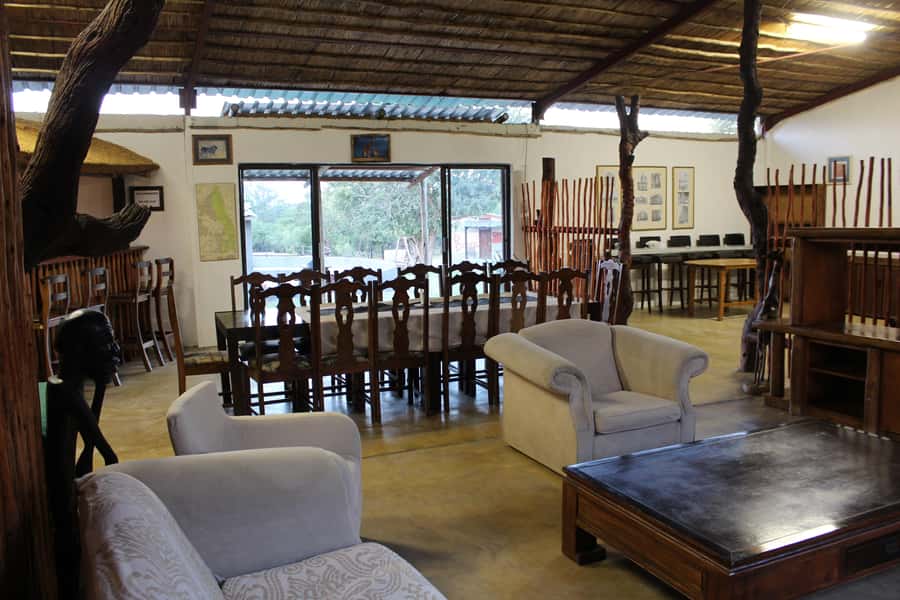 Johannesburg: Affordable 3 Day Kruger Park Safari - Day one: Johannesburg to Tremisana and the first sunset