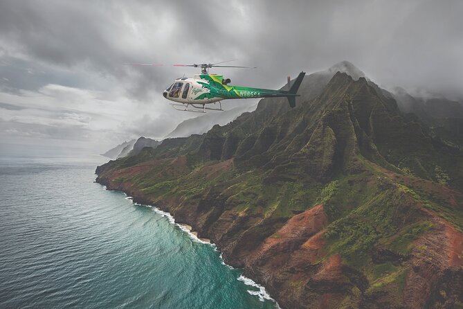 Kauai Deluxe Waterfall Safari: Helicopter Tour - Starting at Safari Helicopters in Lihue