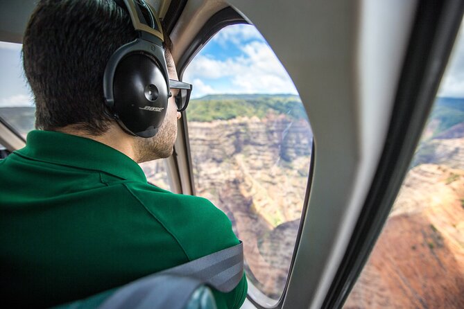 Kauai Deluxe Waterfall Safari: Helicopter Tour - Weather, route changes, and cancellation risk