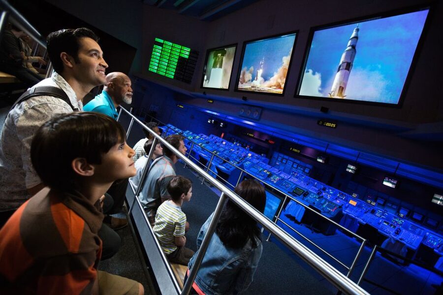 Kennedy Space Center: Full-Day Tour with Airboat Safari Ride - Space Shuttle Atlantis, the centerpiece of the visit