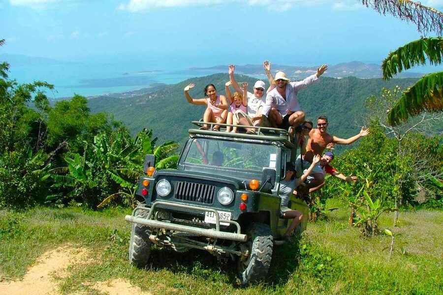 Koh Samui: Mr.Ung's 4WD Wild Jungle Safari Tour with Lunch - Climbing into the coconut country