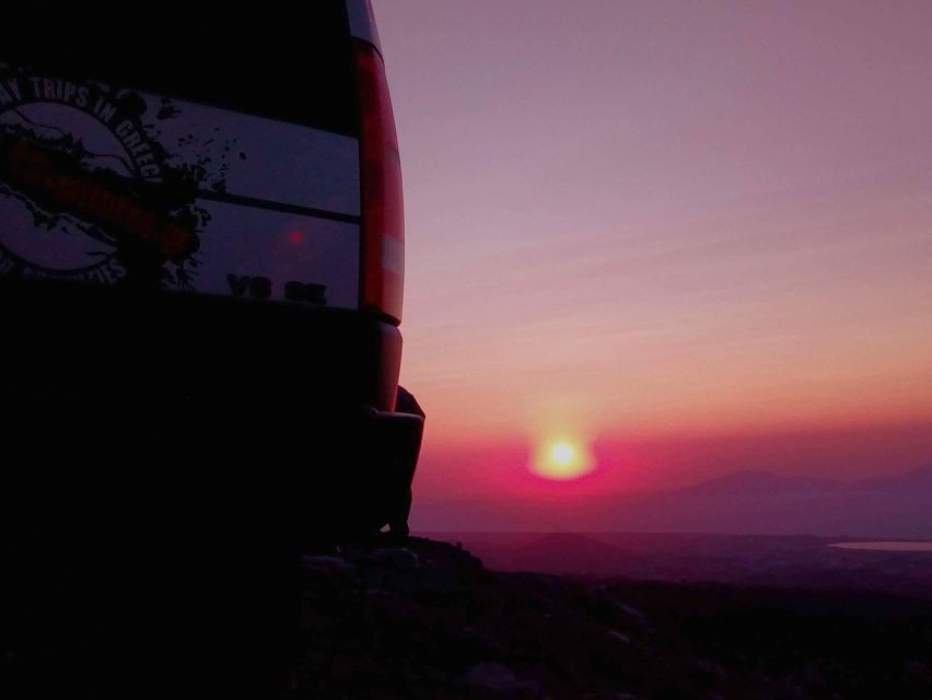 Kos: Sunset safari with driver and dinner - Who will enjoy this evening most