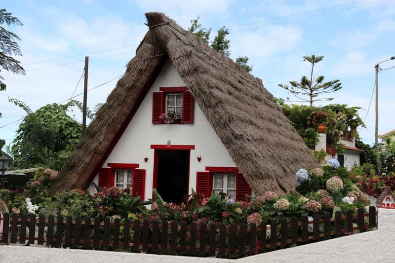 Madeira: Santana Jeep Safari and Referta Levada Walk - Why this tour is useful for a first Madeira visit