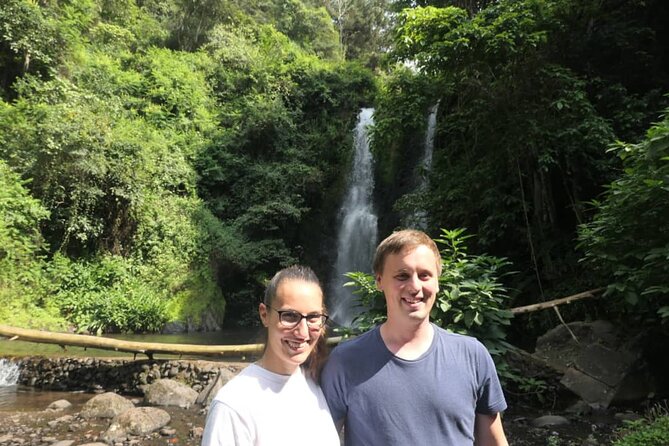 Marangu waterfall & Coffee making Cultural Tour | BURIGI CHATO SAFARIS CO LTD - Walking to Ndoro Waterfalls