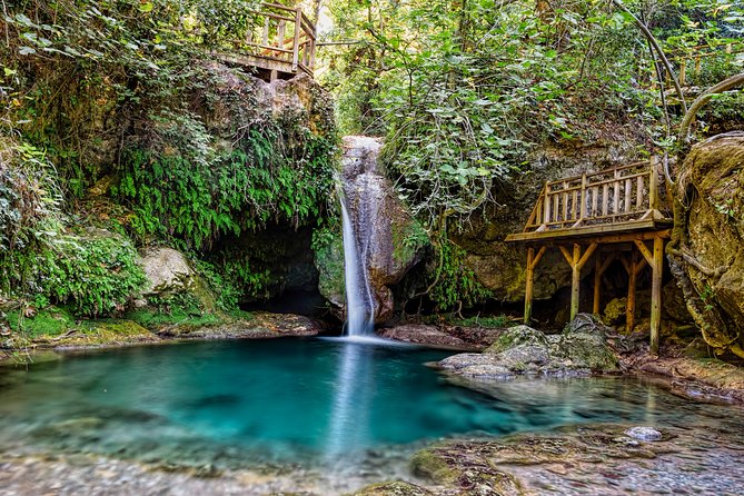 Marmaris: Jeep Safari, Turgut Waterfall, Jesus Beach w/Lunch - Jesus Beach: beautiful setting, rough shore