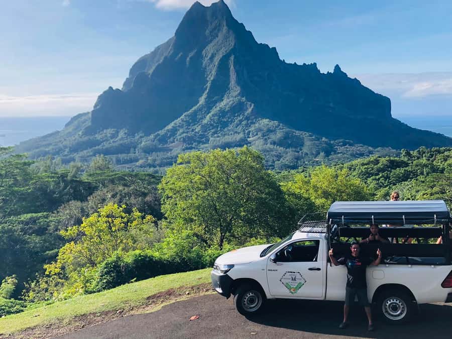 Moorea:4X4 safari excursion between land and sea with lunch - What this six-hour Moorea tour actually offers