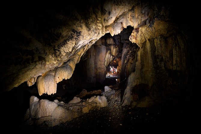 Naihehe Cave Safari in Sigatoka with BBQ Lunch - BBQ lunch after the cave