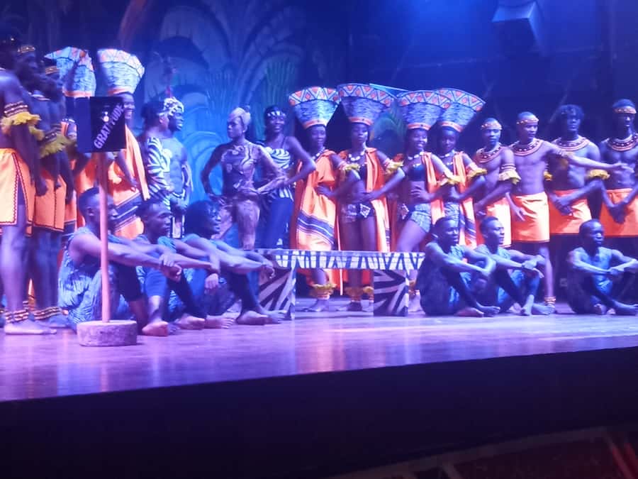 Nairobi: The Safari Cats Show Tickets & Buffet Dinner - Easy ways to combine it with your Nairobi plans