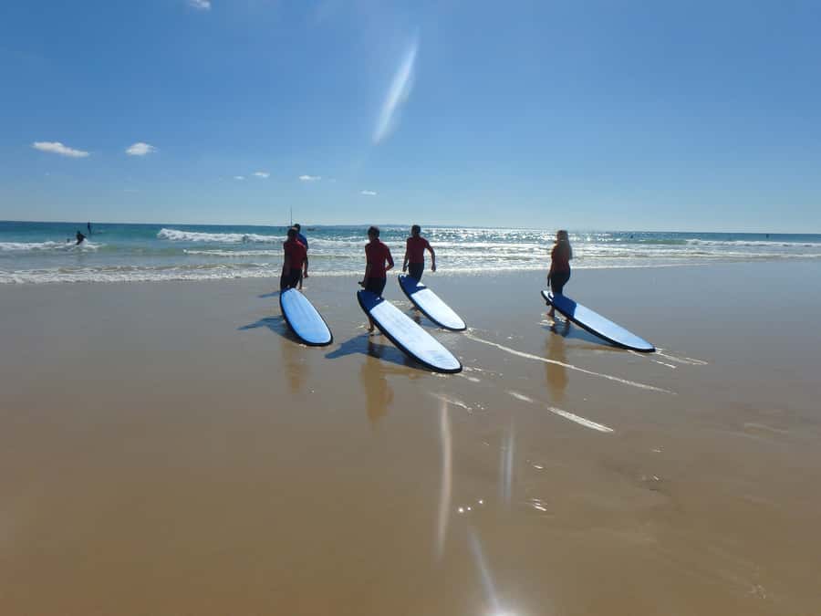 Noosa: Epic Learn to Surf Safari 4x4 - Double Island Point - Timing, tides, and weather matter