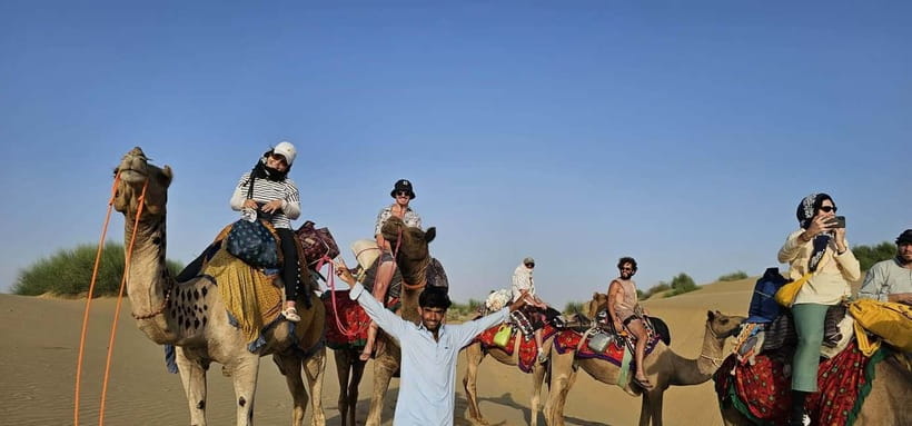 Peeps Billions of Star Experience with Desert & Camel Safari - Sleeping on the dunes beneath the moon