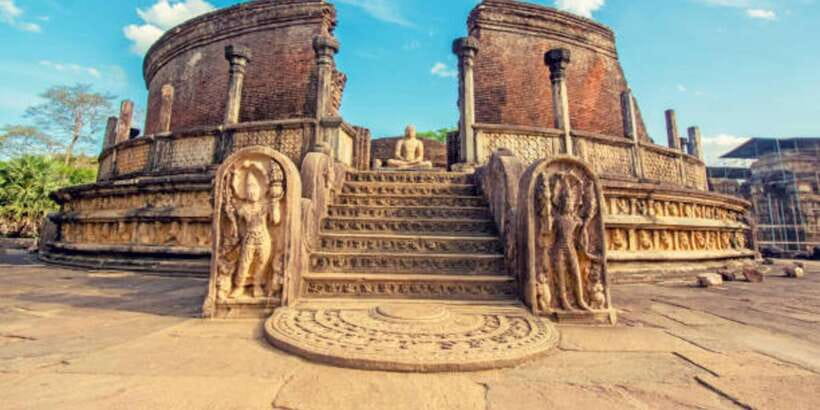 Polonnaruwa Day Tour With Minneriya NP Elephant Safari - Lunch needs a little planning