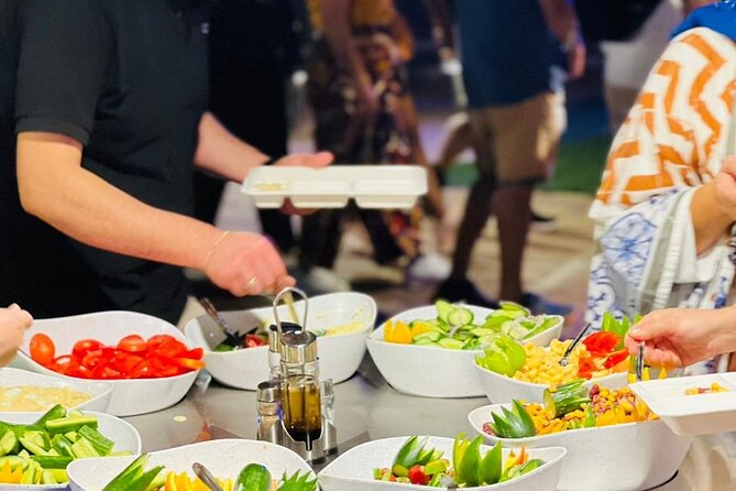 Premium Desert Safari, food Service with 4 alcoholics drinks - The Buffet Dinner Under the Stars