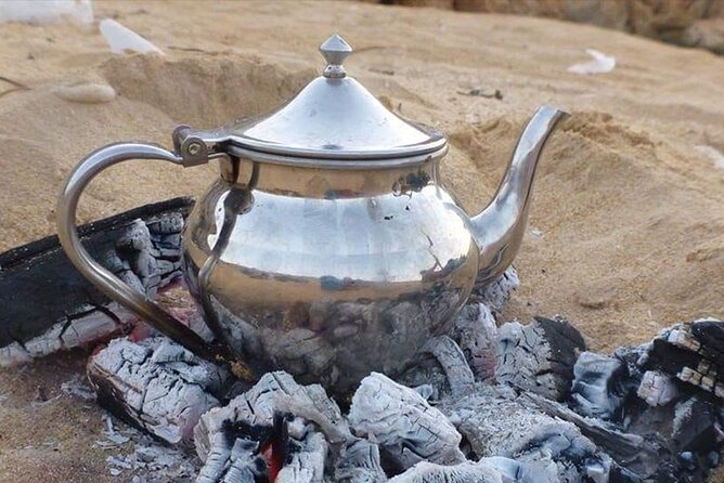 Private 2 Days Jeep Safari to White Desert and Bahariya Oasis - Old White Desert and New White Desert