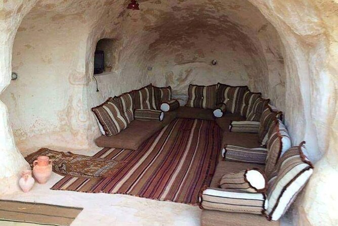Private 2 Days Jeep Safari to White Desert and Bahariya Oasis - Camping under the White Desert sky