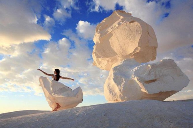 Private 2 Days Jeep Safari to White Desert and Bahariya Oasis - The four-hour road from Cairo to Bahariya Oasis