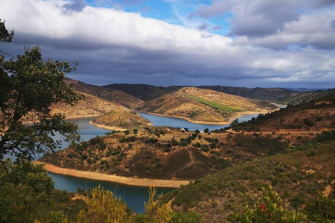 Private jeep safari with historical highlights of Silves town - The Cross of Portugal on Rua da Cruz de Portugal