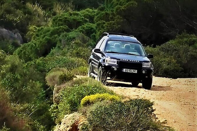 Private jeep safari with historical highlights of Silves town - Castelo de Silves and the red-sandstone skyline
