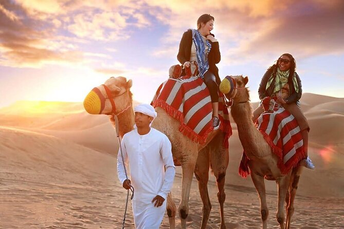 Private Premium Desert Safari 4x4 Vehicle with BBQ Dinner - DUBAI - Sunset photographs are built into the schedule