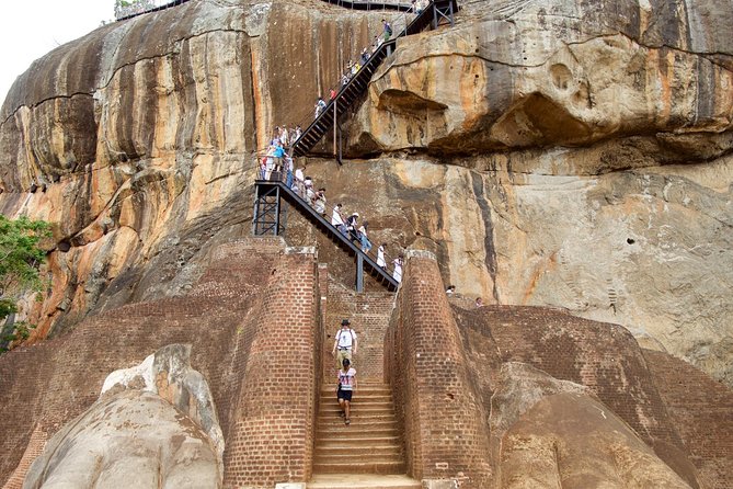 Private Trip to Sigiriya, Dambulla & safari from Colombo/ Negombo - Sigiriya Rock, two hours among royal ruins