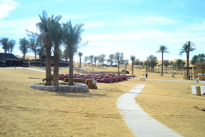 Ras Al Khaimah: Afternoon Desert Safari and BBQ Dinner - Henna, costumes, and shisha