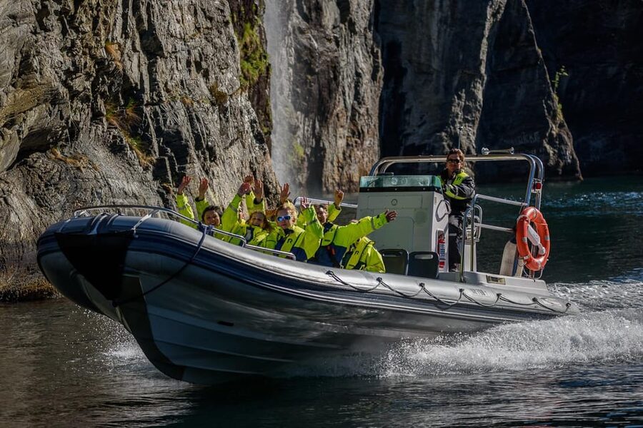 RIB Geiranger - Fjordsafari - Key points to know before booking
