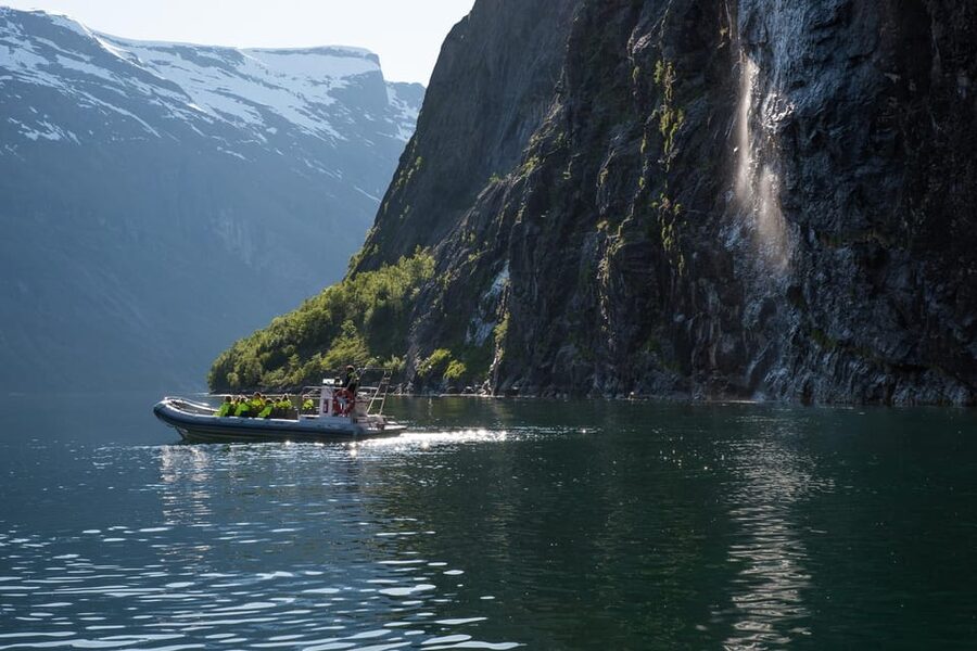 RIB Geiranger - Fjordsafari - The value of $94 for one hour